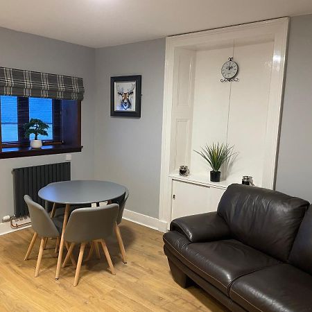 Commercial Hotel Insch Екстер'єр фото