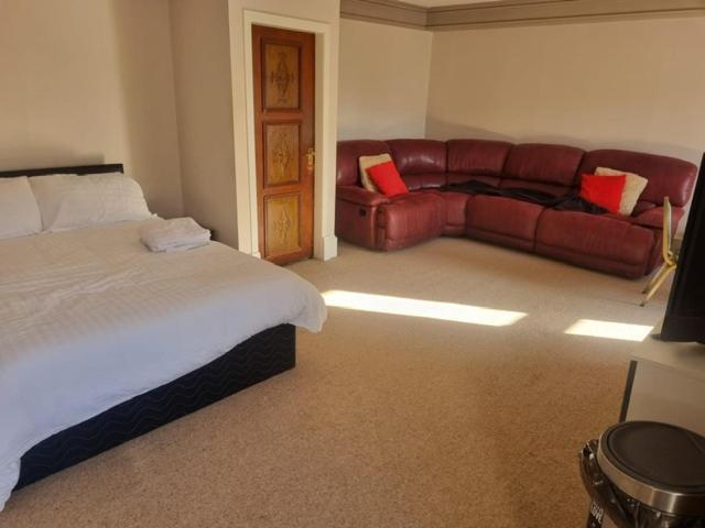 Commercial Hotel Insch Екстер'єр фото